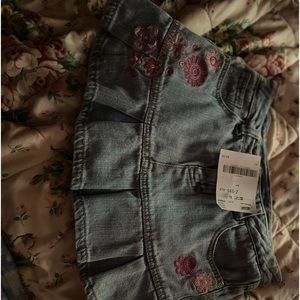 Thrifted, small, new hasn’t been worn yet